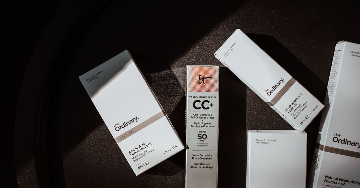 Azelaic Acid Explained: How to Add This Game-Changing Ingredient to Your Skincare Routine