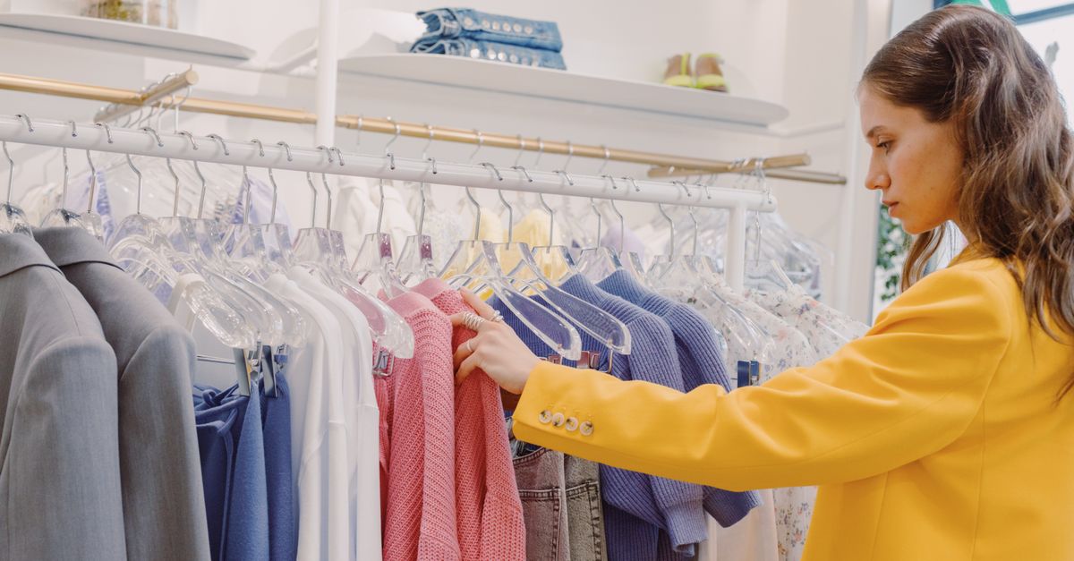 Practical Shopping Hacks for the Style-Conscious Woman: How to Look Chic on Any Budget