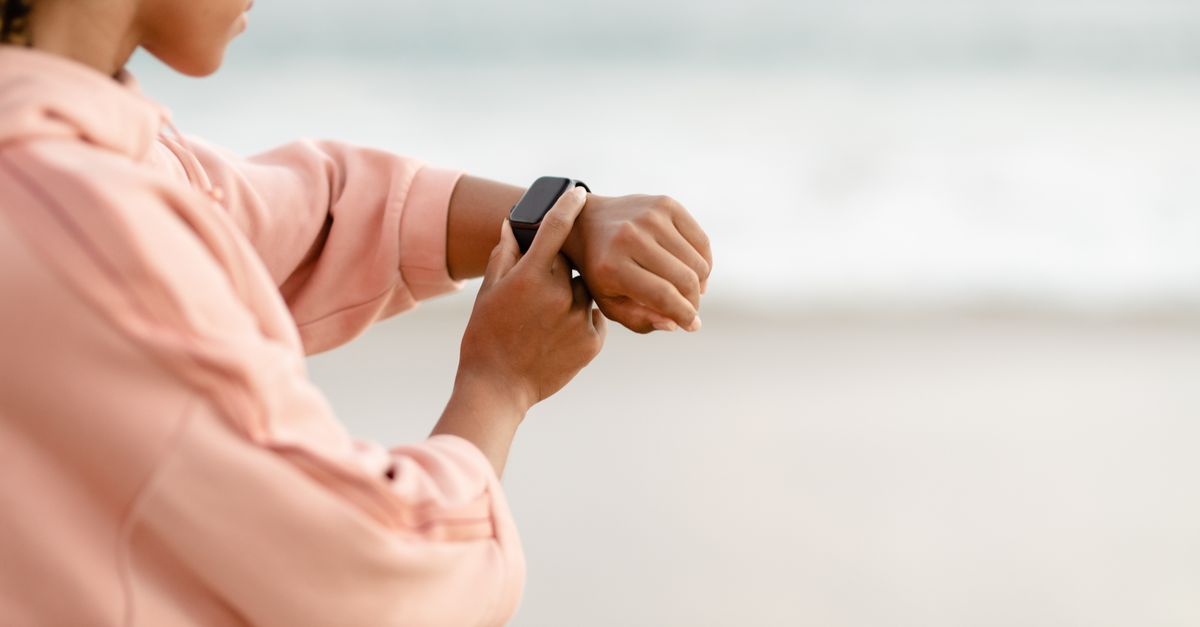 The Beginner’s Guide to Using Fashion Wearables for a Smarter Wardrobe