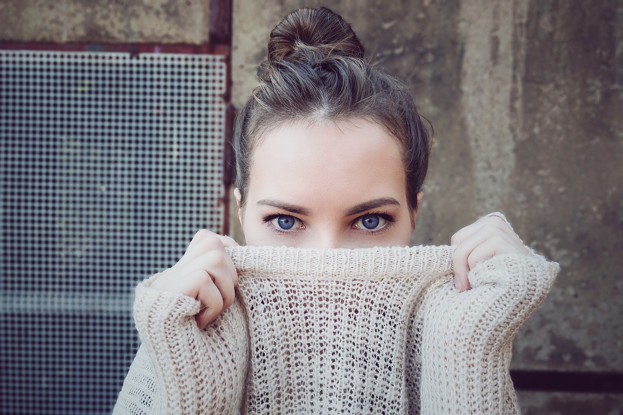 How to Protect Your Style and Wardrobe During Smoky, Poor Air Quality Days
